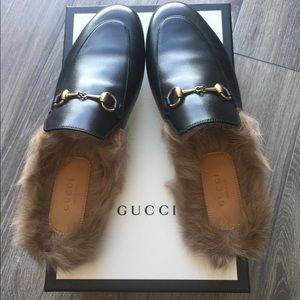 Gucci Black Leather Princetown Mule with Fur 39